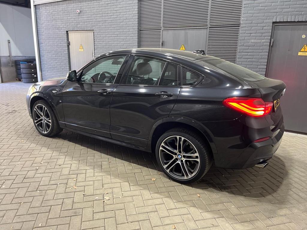 BMW X4 xDrive20i Centennial High Executive | M-Sport | Panor, Auto's, BMW, Automaat, Gebruikt, 2000 kg, Leder en Stof