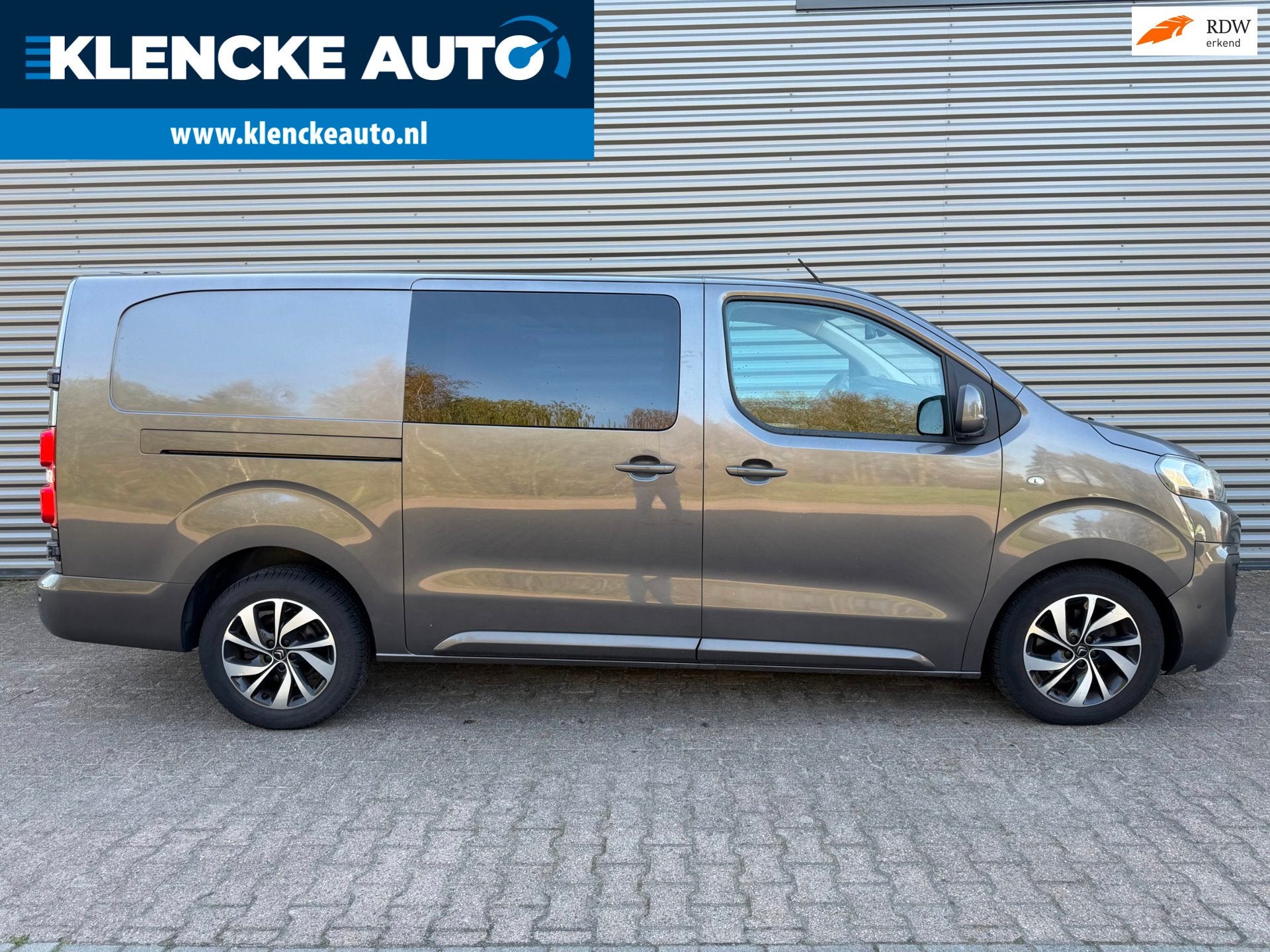 Citroen Jumpy 2.0 BlueHDI 180PK Club XL Automaat Dubbel cabi, Auto's, Stof, Gebruikt, Citroën, Bedrijf