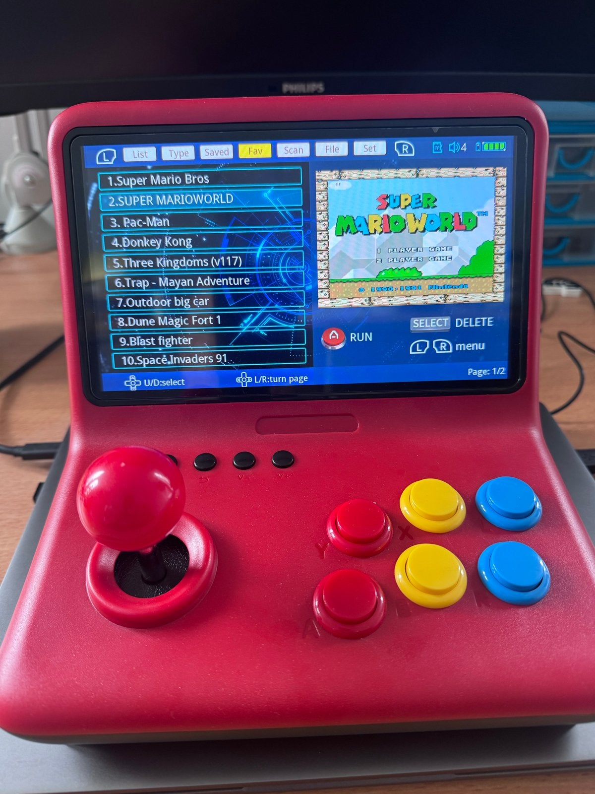 Retro Gaming Console met Joystick - Zo goed als nieuw, Ophalen of Verzenden, Overige merken, Zo goed als nieuw