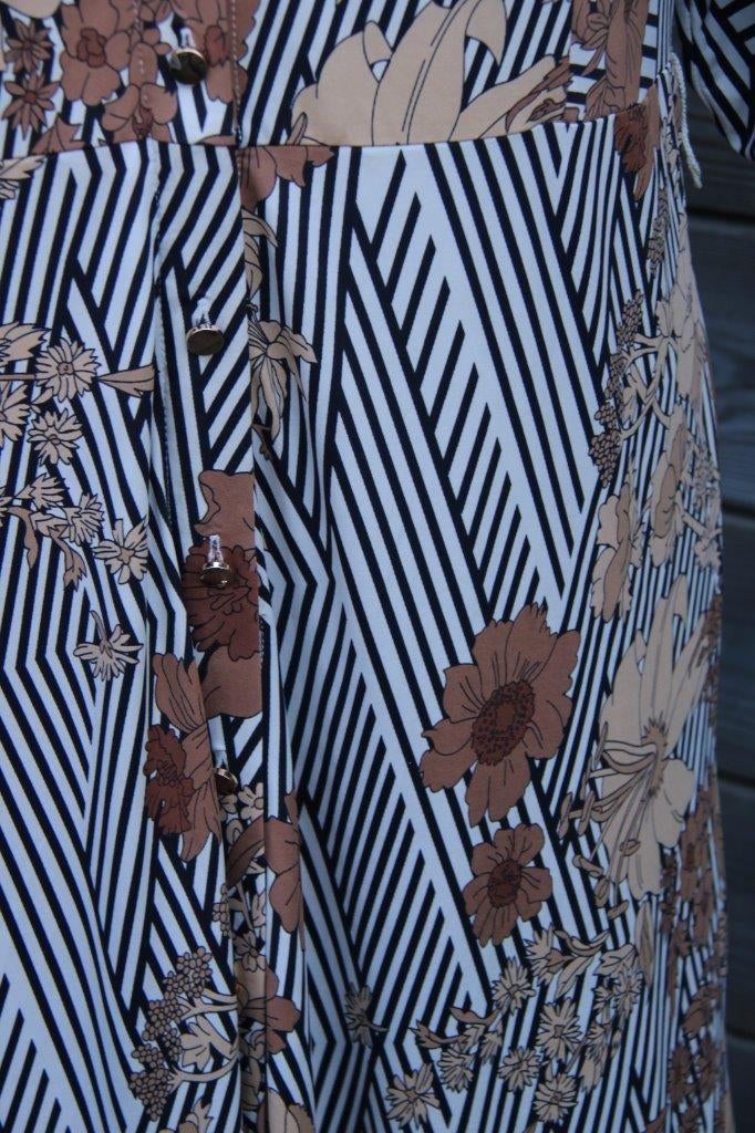 Jurk camel/ zwart K-Design mt L Maxi Vaste prijs, K-design, Verzenden, Zwart, Maat 42/44 (L)