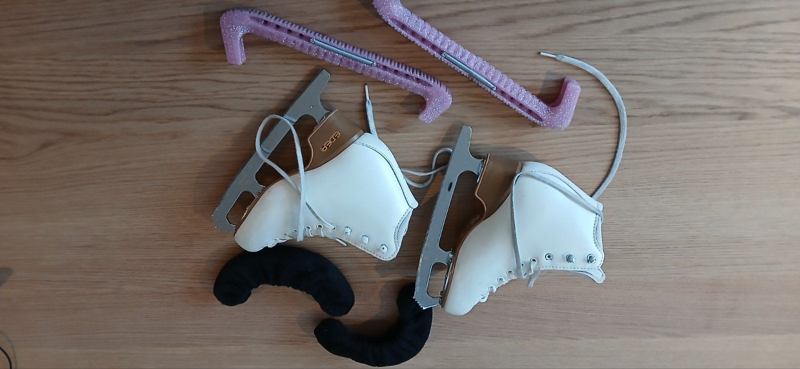 Edea Brio Kunstschaatsen - Maat 240 (ca. 36.5 EU), Sport en Fitness, Schaatsen, Ophalen, Gebruikt, Kunstschaatsen, Overige merken