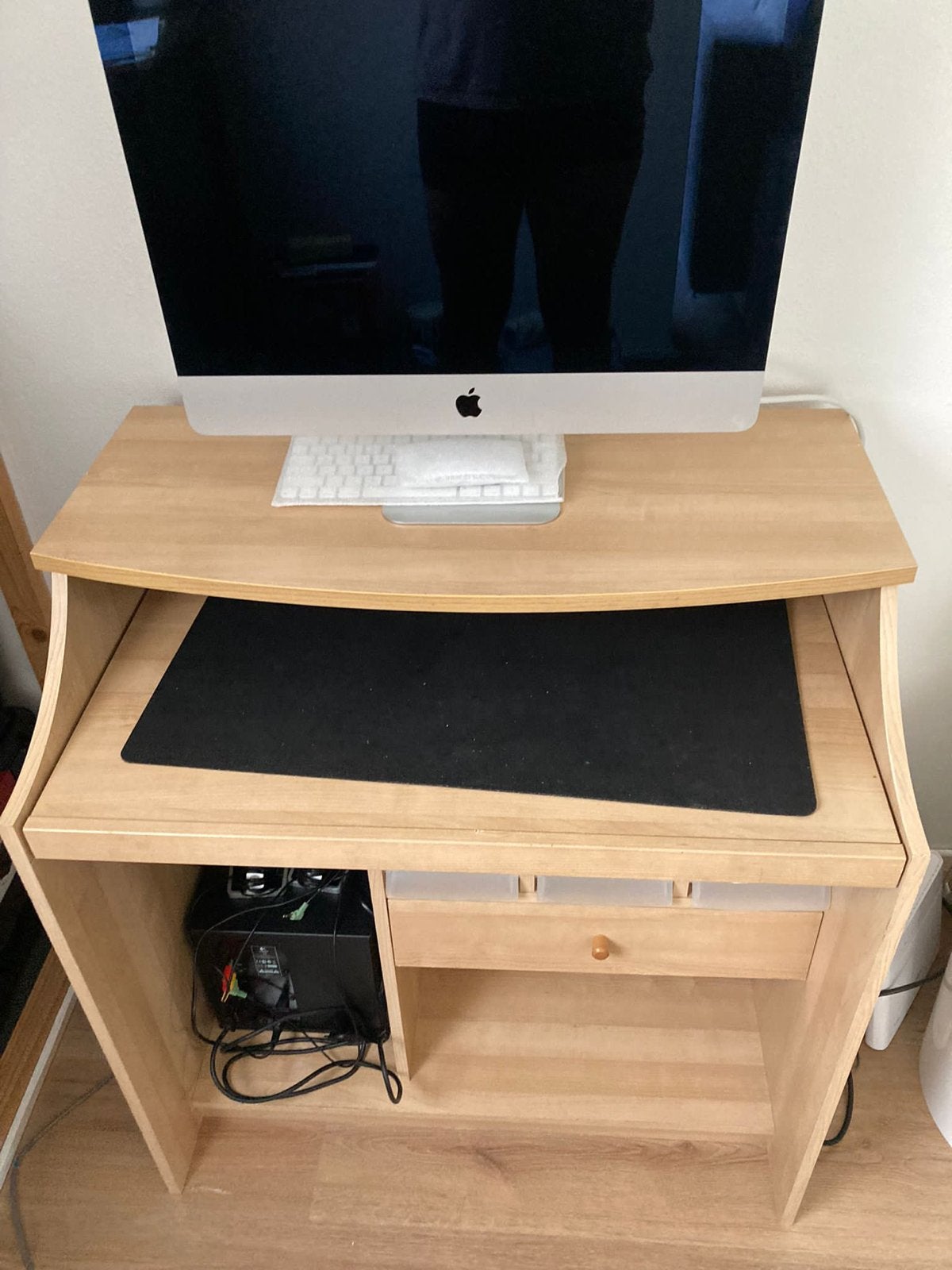 IKEA Carlos computerbureau - Compact en functioneel, Huis en Inrichting, Kasten | Computermeubels, 70 tot 120 cm, Ophalen of Verzenden