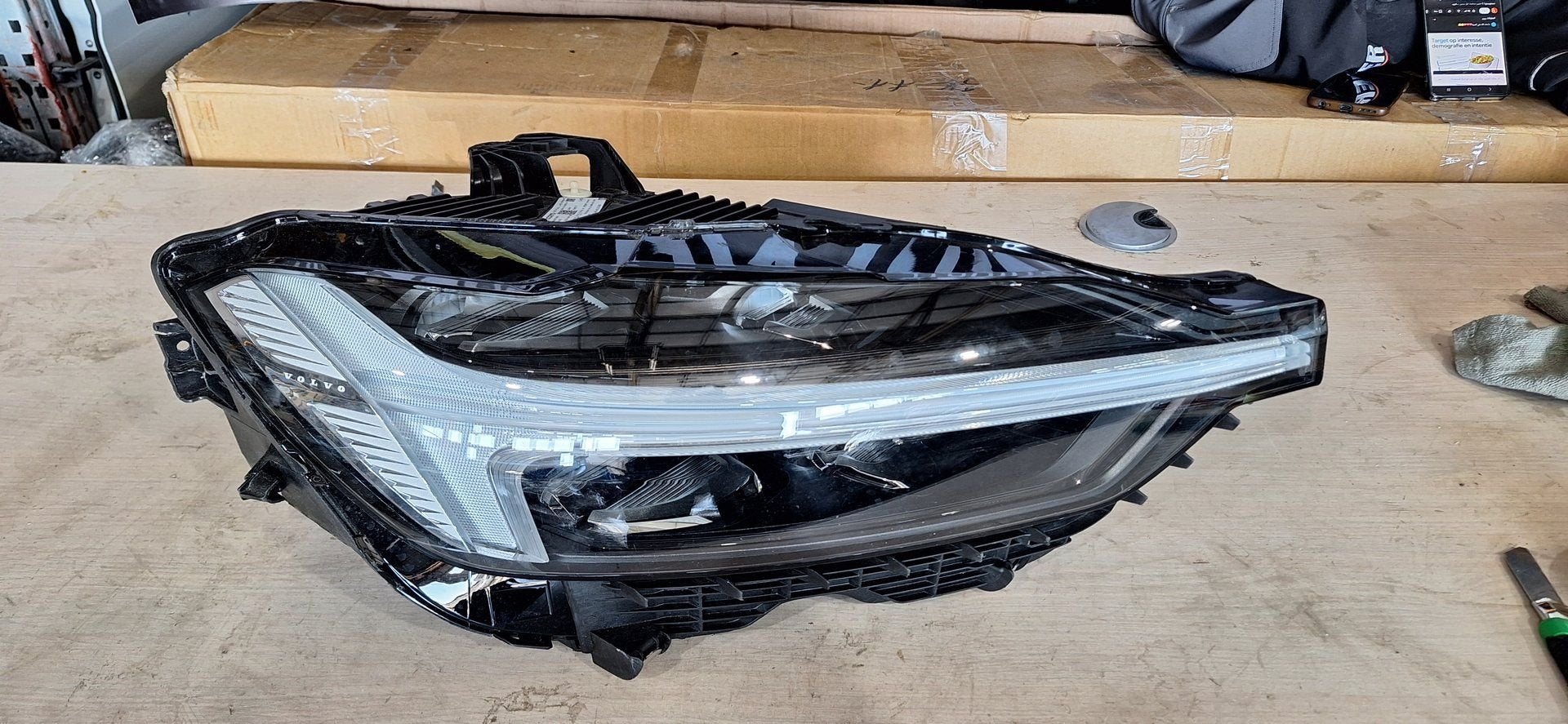 Volvo XC60 koplamp, Gebruikt, -, -, Ophalen of Verzenden
