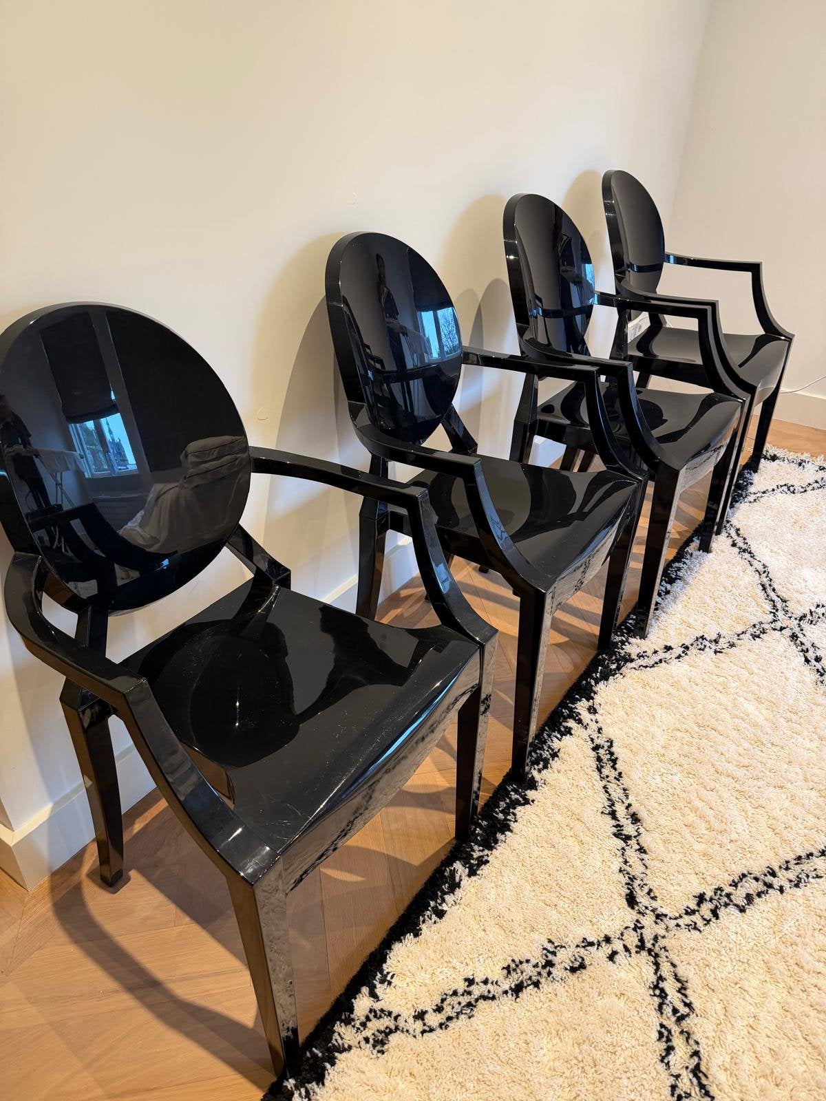 4  Kartell Louis Ghost stoelen, Ophalen, Zwart, Van de kunstenaar zelf, Stoel