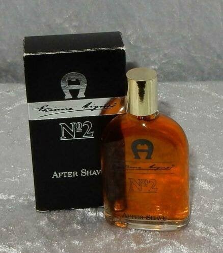 Parfum miniatuur - Etienne aigner no 2 + Doosje, Ophalen of Verzenden, Zo goed als nieuw, Miniatuur, Gevuld