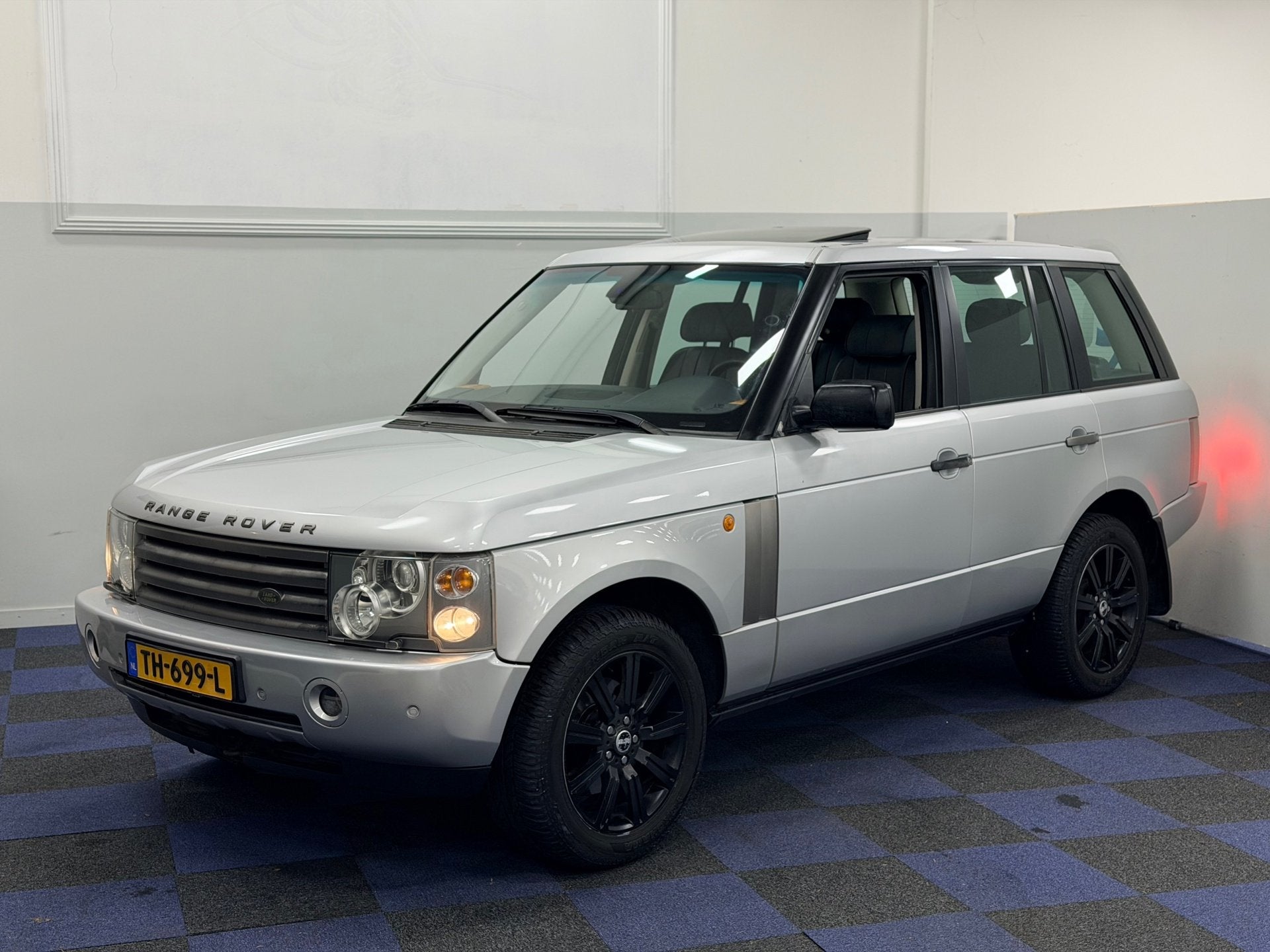 Land Rover Range Rover 4.4 V8 Vogue / NETTE AUTO / RIJDT SCH, Auto's, Automaat, Gebruikt, 8 cilinders, Bedrijf