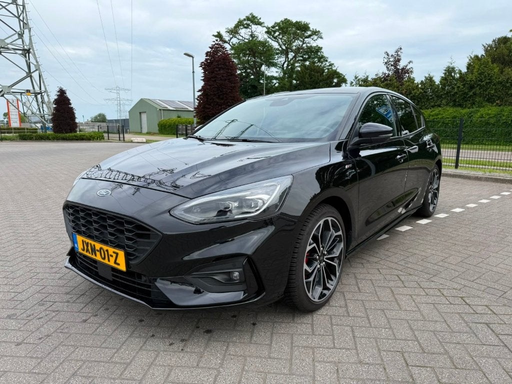 Ford Focus 1.5 Ecoboost ST-Line 150pk 2020 Zwart, Stof, 150 pk, Zwart, Handgeschakeld