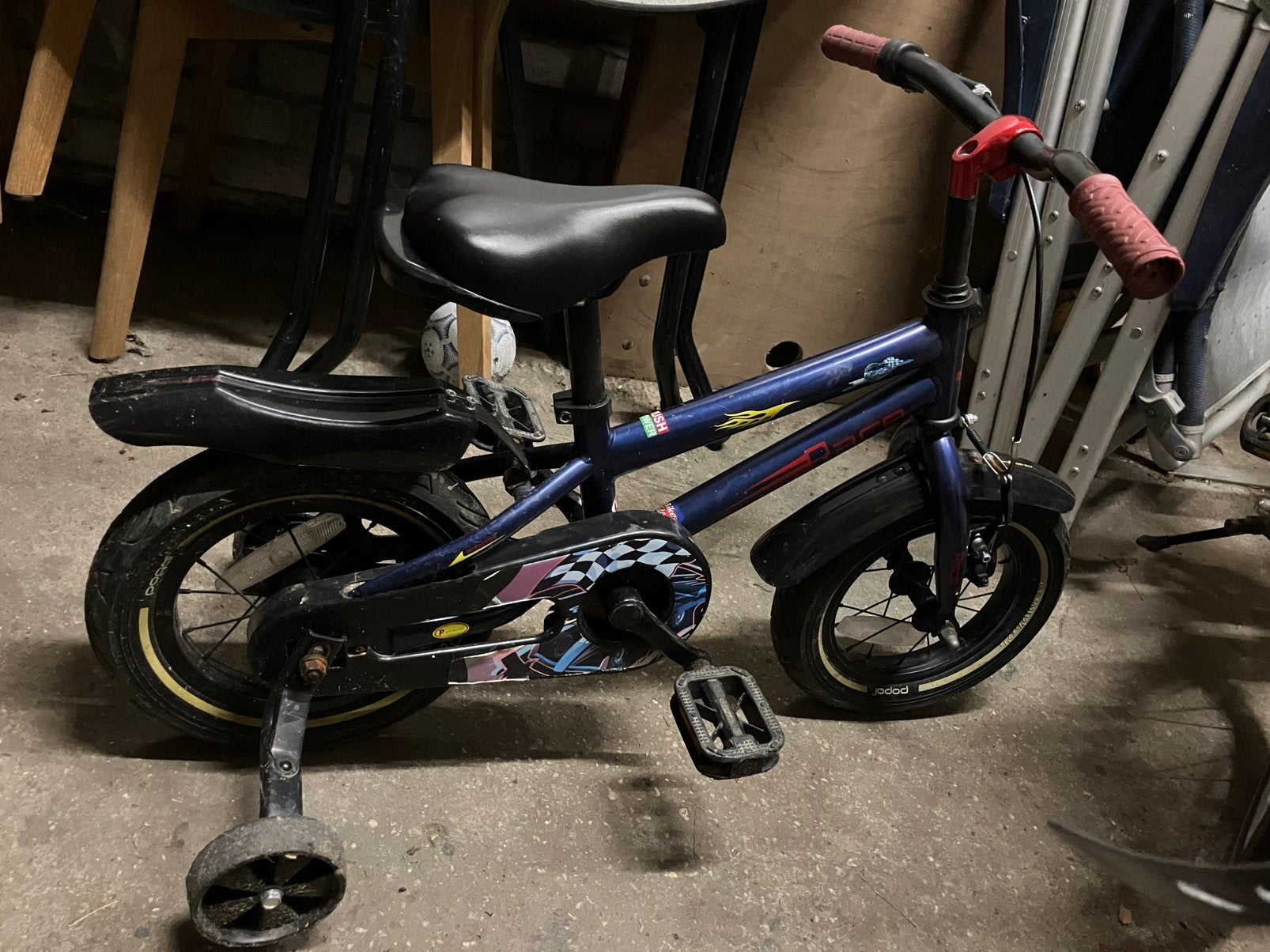Stoere Peuterfiets met zijwieltjes, Ophalen, Zo goed als nieuw, Minder dan 16 inch, Zijwieltjes