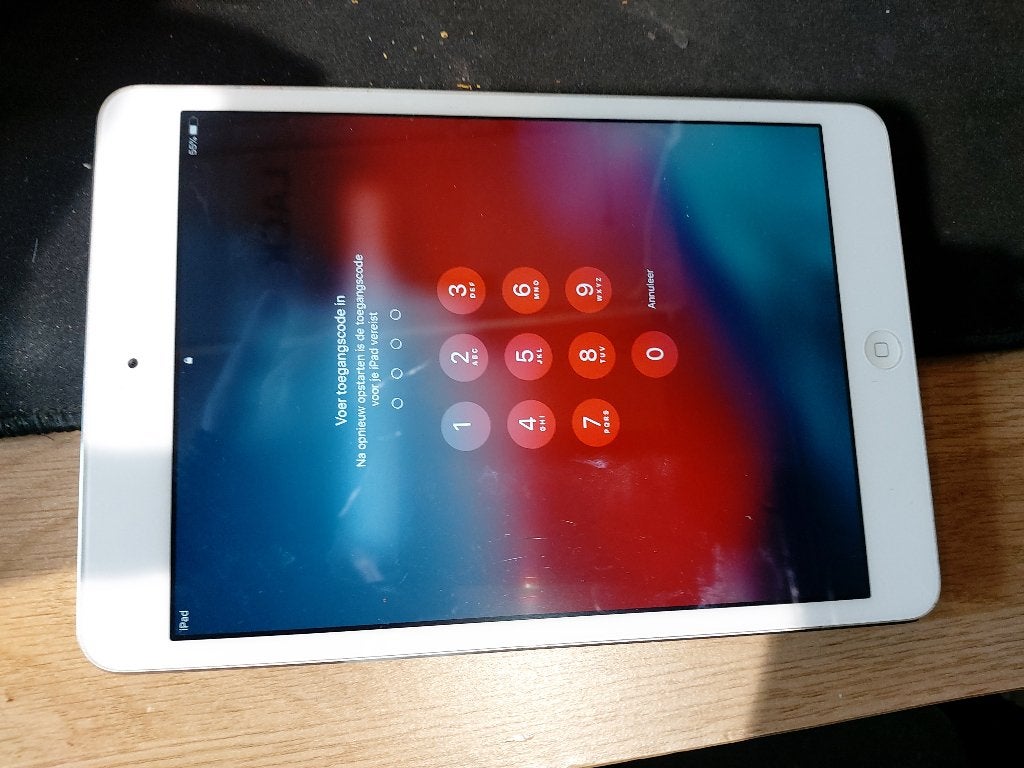 Partij 3x telefoon en 1x Apple Ipad DEFECT ONDERDELEN, Telecommunicatie, Mobiele telefoons | Samsung, 128 GB, Ophalen of Verzenden