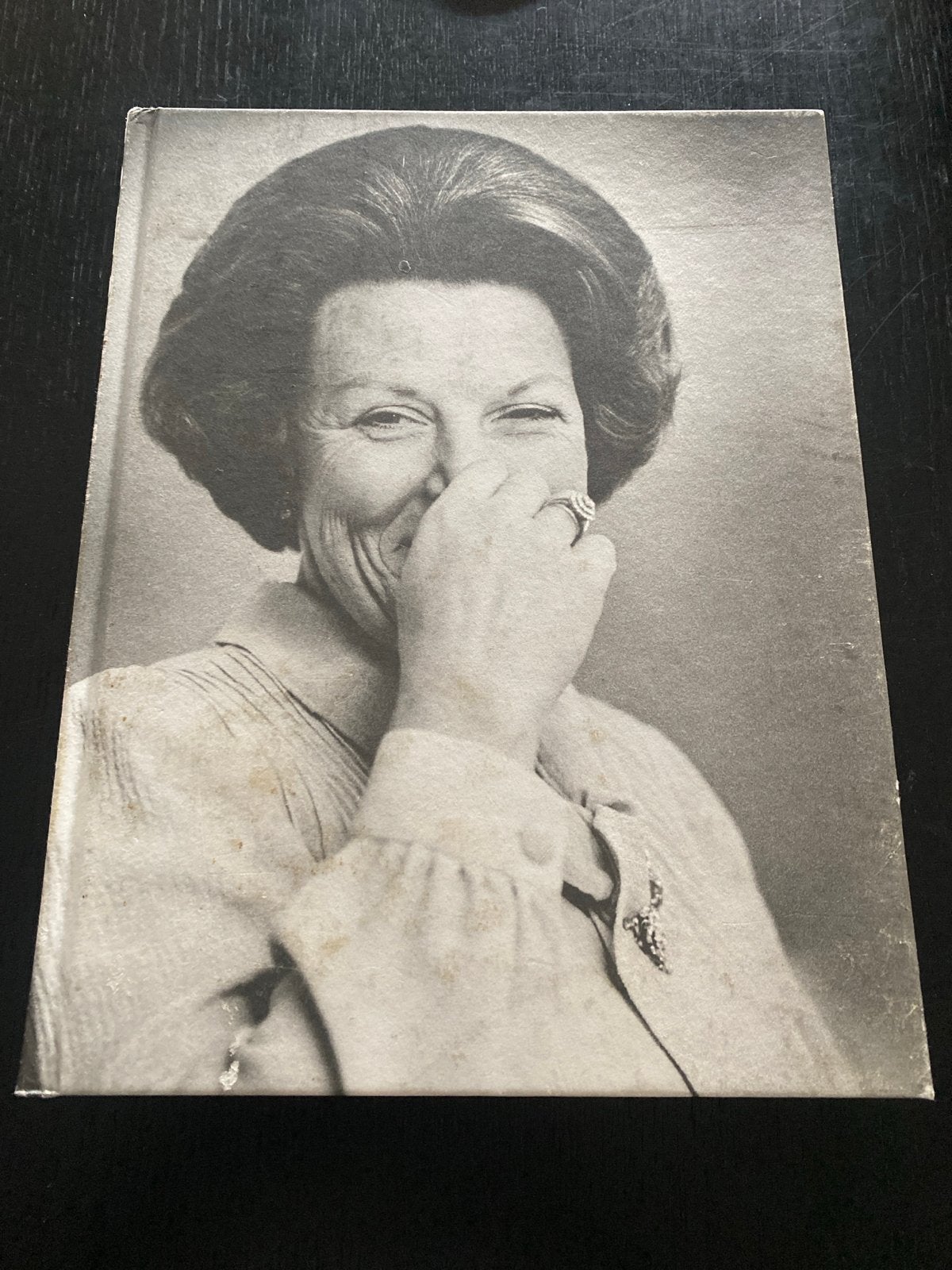 Foto Vincent Mentzel - Fotoboek met portret Beatrix, Boeken, Ophalen of Verzenden, Gelezen, Fotografie algemeen