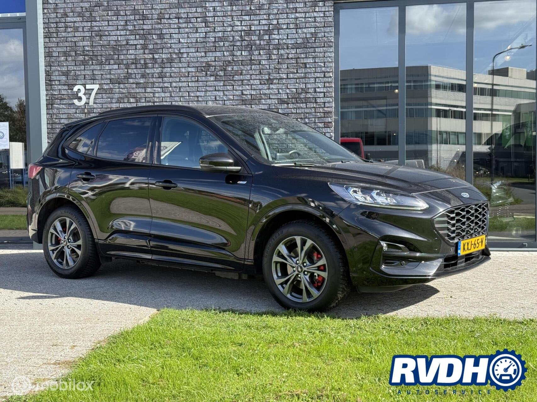 Ford Kuga 2.5 PHEV ST-Line X |B&O|Camera|Stoeverw V+A, Gebruikt, 4 cilinders, Zwart, Bedrijf