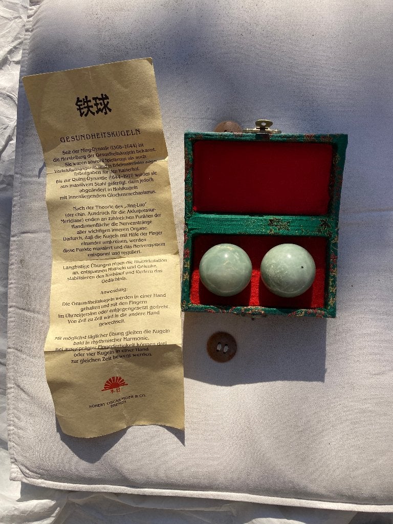 Vintage Chinese Gezondheidskugeln in Doosje, Ophalen