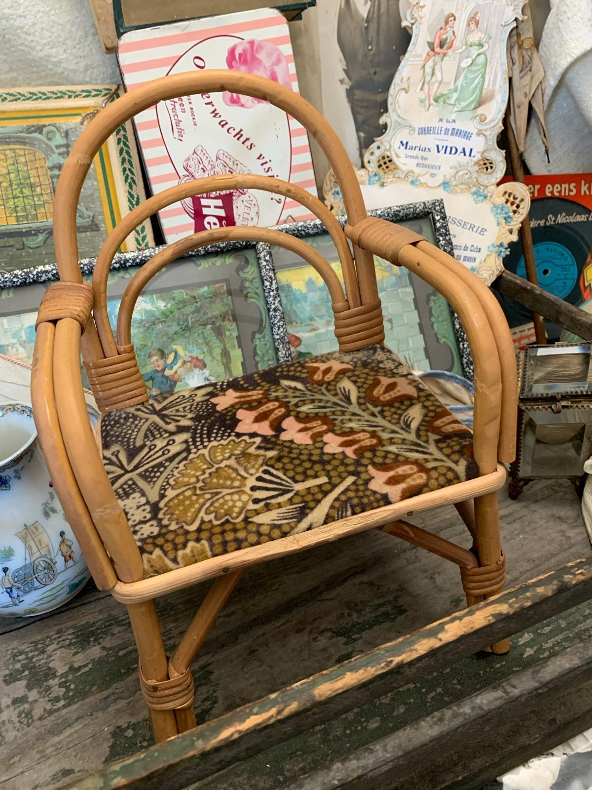 Vintage rotan poppenstoeltje met stoffen zitting, Ophalen of Verzenden