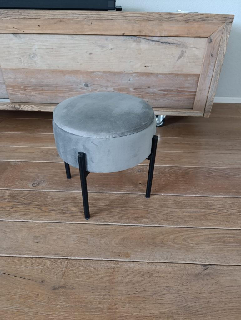 bijzettafel, Huis en Inrichting, Tafels | Bijzettafels, Minder dan 55 cm, Rond, Ophalen of Verzenden, Zo goed als nieuw