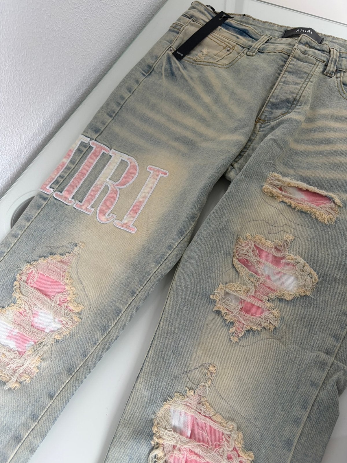 Nieuwe Amiri Jeans - Stijlvolle Designer Denim, Ophalen, Nieuw, Blauw, Overige jeansmaten