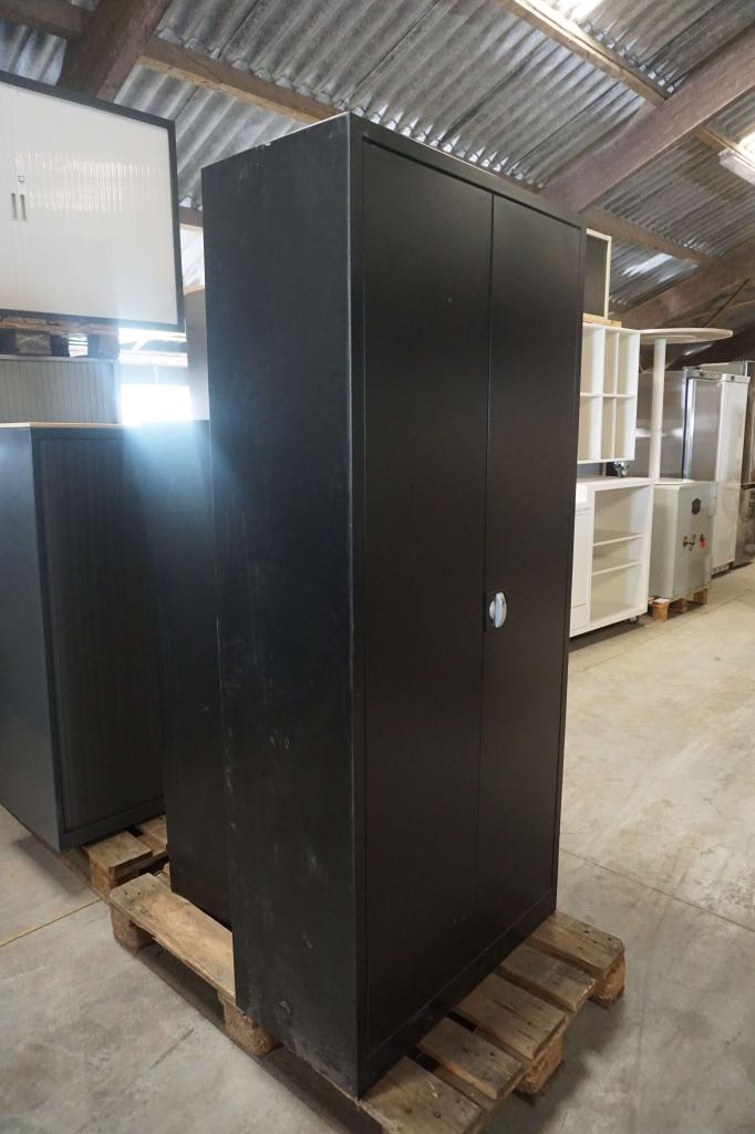 Metalen kast draaideurkast stalen kantoorkast klapdeurkast, Huis en Inrichting, Kasten | Roldeurkasten en Archiefkasten, Gebruikt
