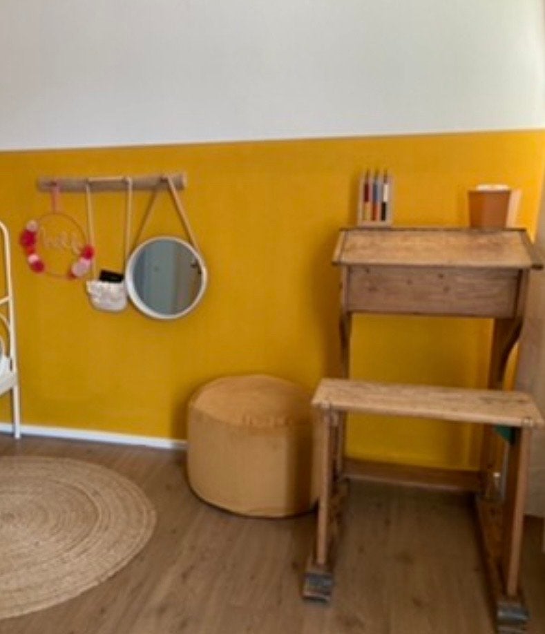 Vintage houten kinderbureau met stoel, Antiek en Kunst, Ophalen