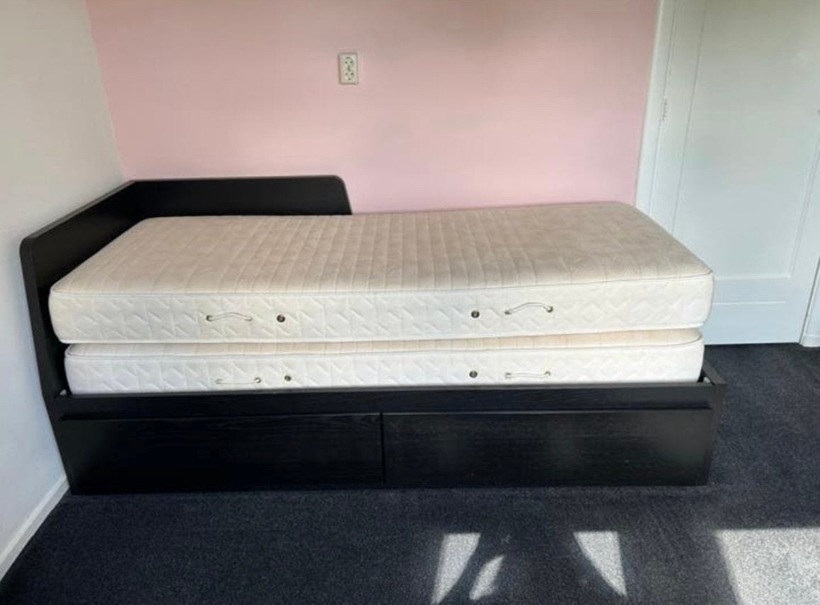 IKEA Bed met uitschuiflades excl. matrassen, Ophalen of Verzenden, Zo goed als nieuw