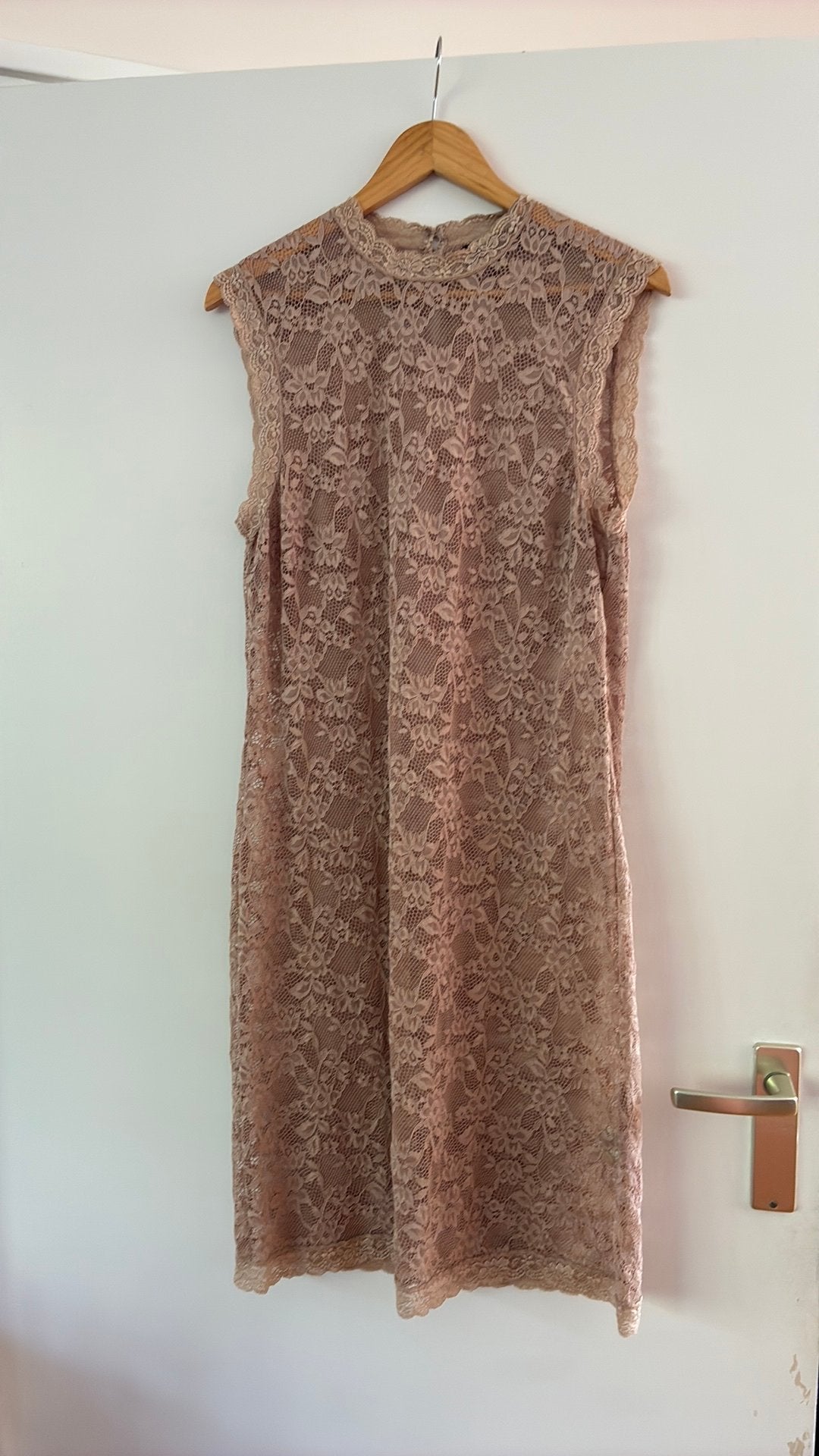 Rosemunde kanten jurk nude maat xl, Beige, Maat 46/48 (XL) of groter, Ophalen of Verzenden, Knielengte