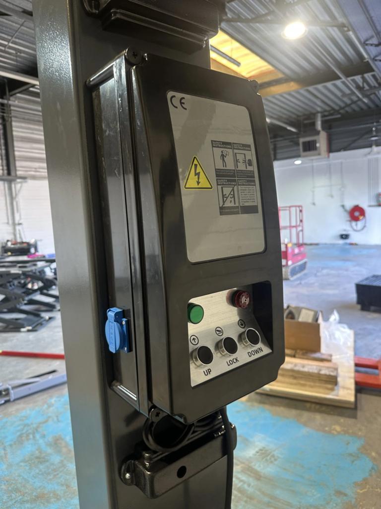 Wolf WL240B ECO LINE 400 volt volautomatisch 4 ton / Nieuw, Ophalen, Nieuw