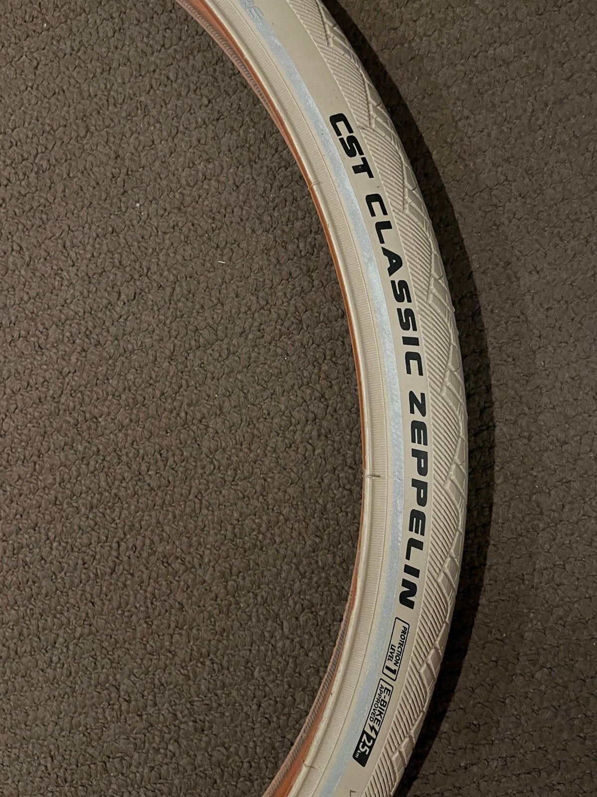 CST Classic Zeppelin Buitenband - Nieuw, Ophalen, Band, Nieuw, Rubber
