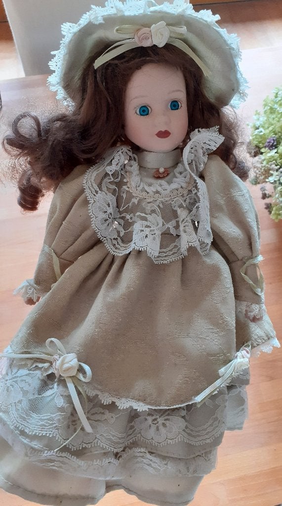 Decoratieve pop, Verzamelen, Poppen, Ophalen of Verzenden, Zo goed als nieuw, Pop