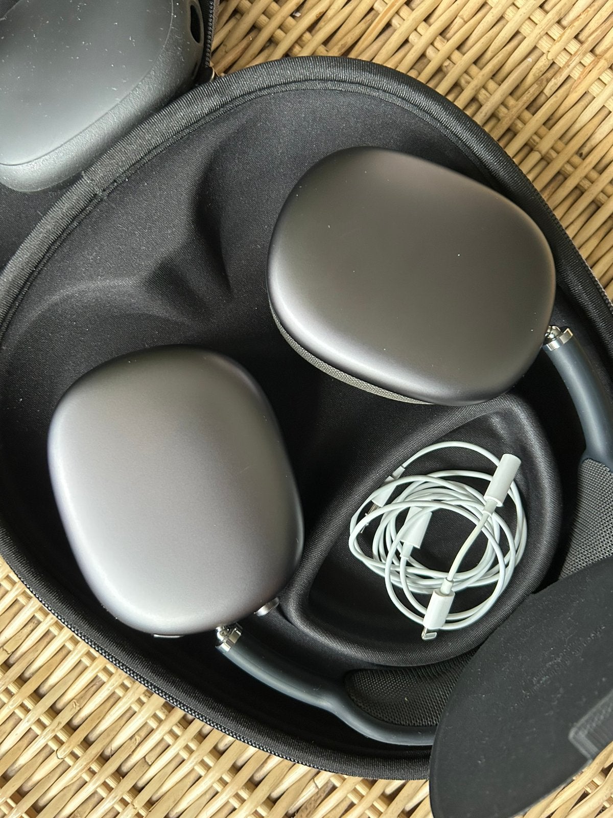 Airpod Max 1 - niet werkend, Audio, Tv en Foto, Koptelefoons, Zilver, Ophalen of Verzenden, Apple, Niet werkend