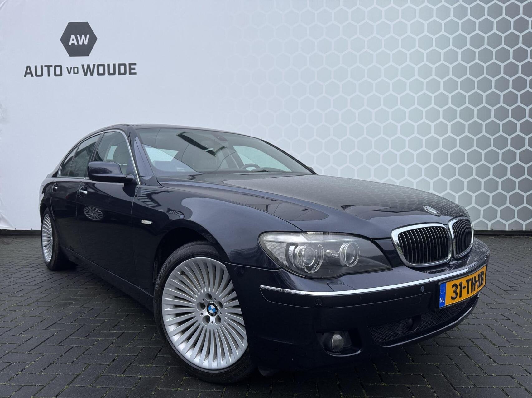 BMW 7-serie 750i High Executive Leer Xenon Adaptive Cruise, Auto's, BMW, Automaat, Achterwielaandrijving, Gebruikt, 8 cilinders