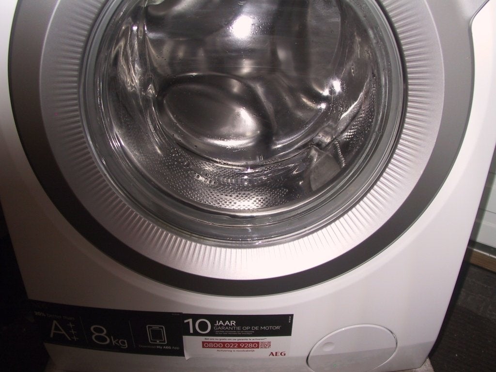 te koop , keurige  AEG L6BERLIN ,9 kg , 1400 toeren ,silent, 1200 tot 1600 toeren, 8 tot 10 kg, Energieklasse A of zuiniger, Ophalen of Verzenden