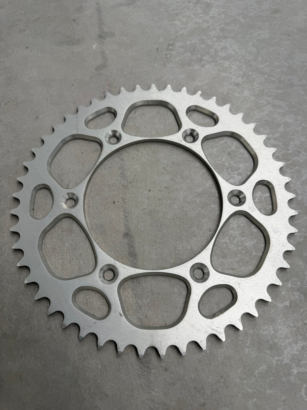Achtertandwiel 49 tanden KTM SX60 1998-2000 SX65 2001-2025, Motoren, Ophalen of Verzenden, Nieuw