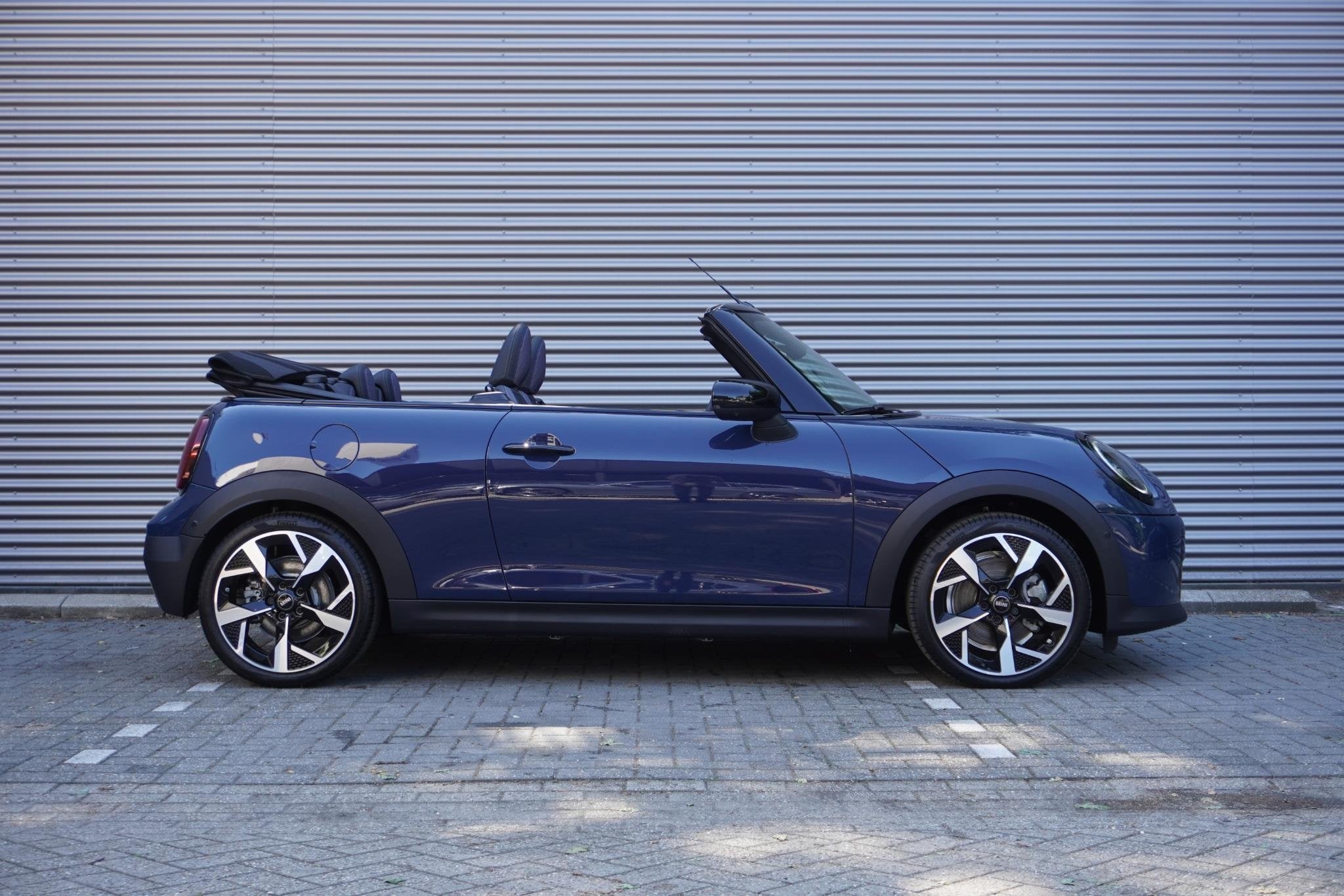 MINI Cabrio Cooper S Classic Trim | Pakket L, 1998 cc, 4 cilinders, Cabriolet, Bedrijf