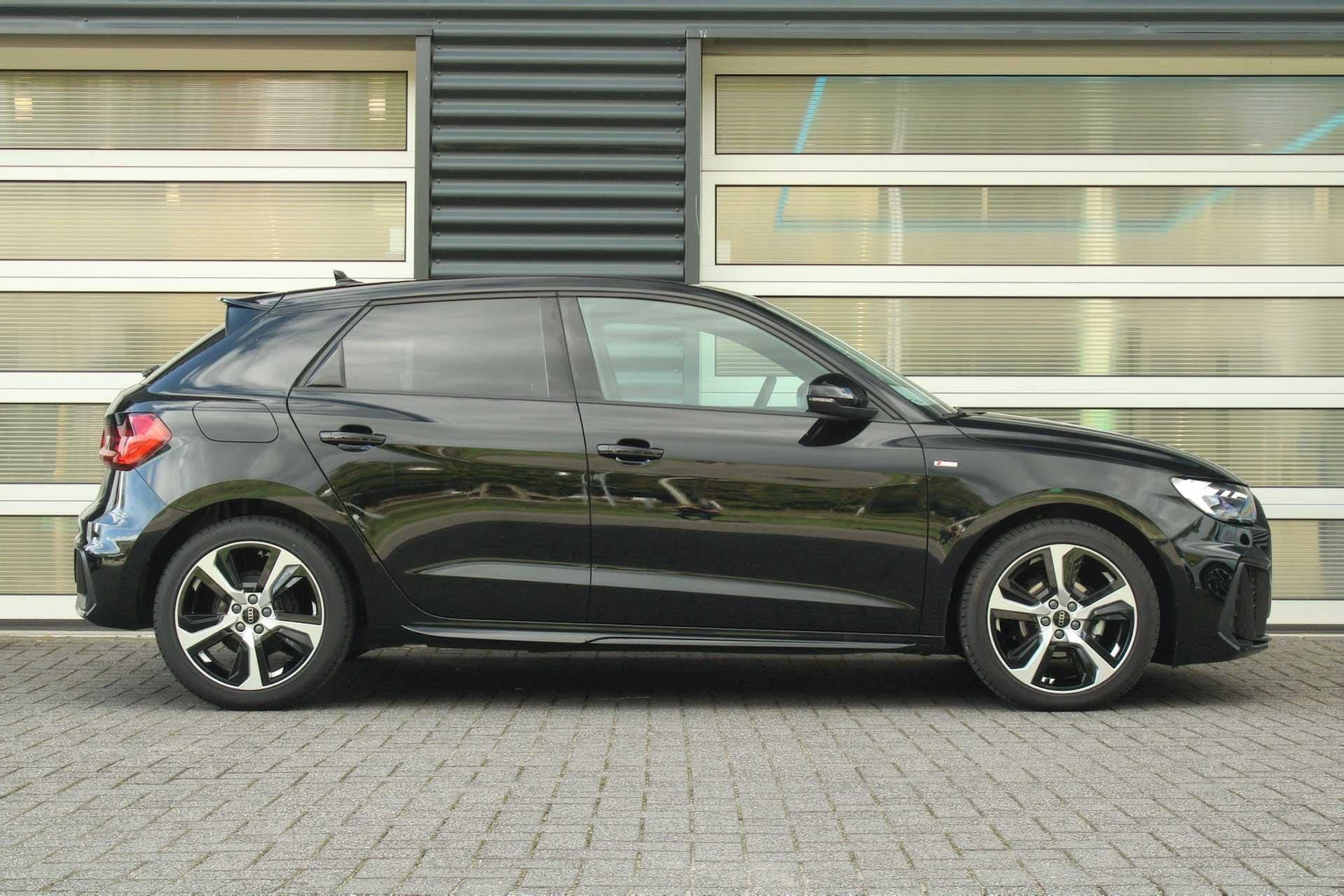 Audi A1 Sportback 25 TFSI 95pk S-tronic S Edition | Stoelver, Auto's, 12 maanden, A1, 95 pk, Leder en Stof