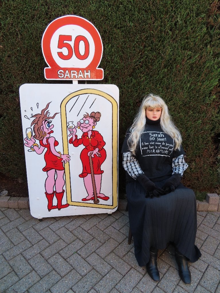 50 Sarah pop met t - shirt grappige tekst + feestbord, Ophalen, Zo goed als nieuw, Abraham of Sarah