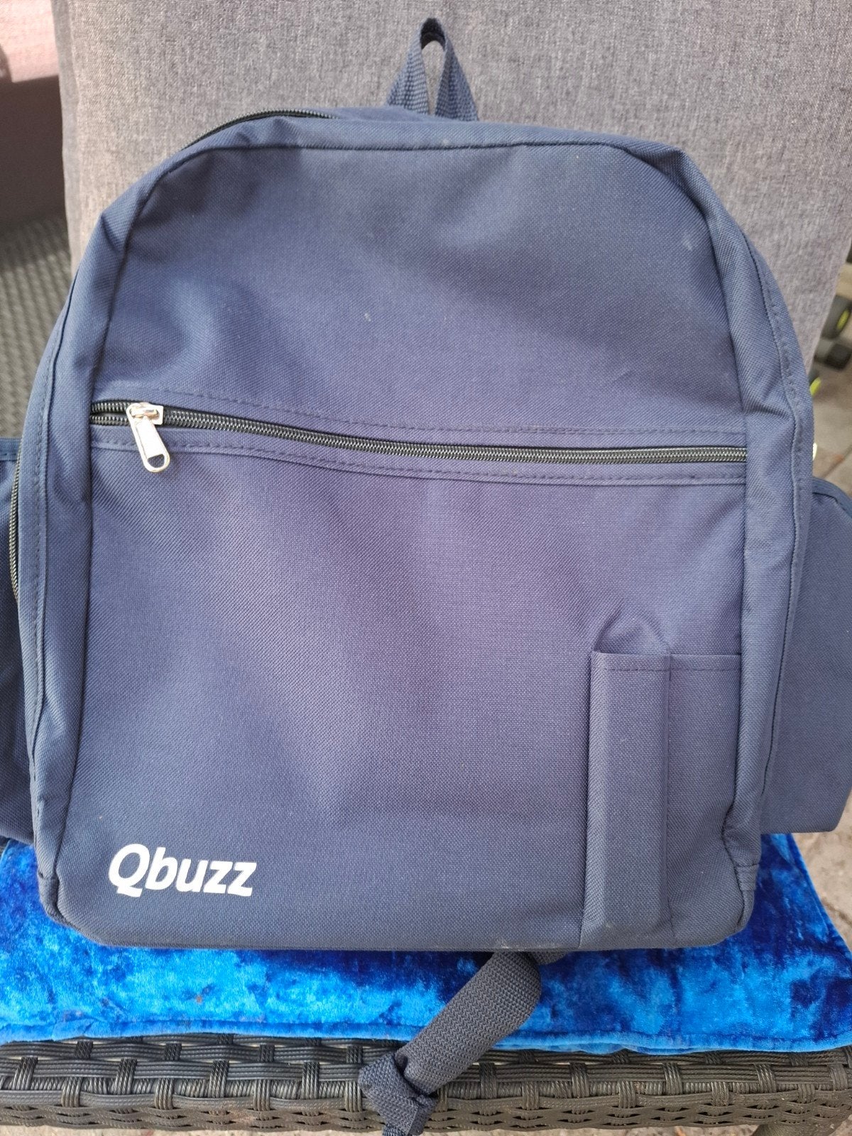 Donkerblauwe Qbuzz rugzak, Overige merken, Gebruikt, 25 tot 40 cm, Ophalen of Verzenden