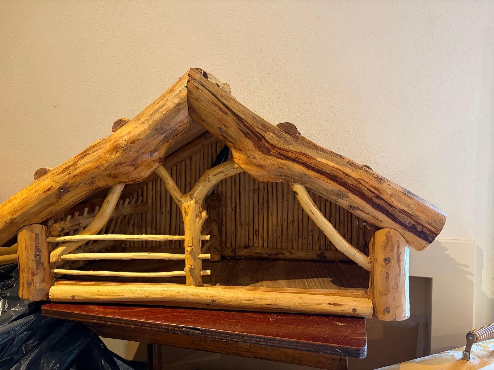 Grote handgemaakte houten kerststal, Diversen, Ophalen, Gebruikt