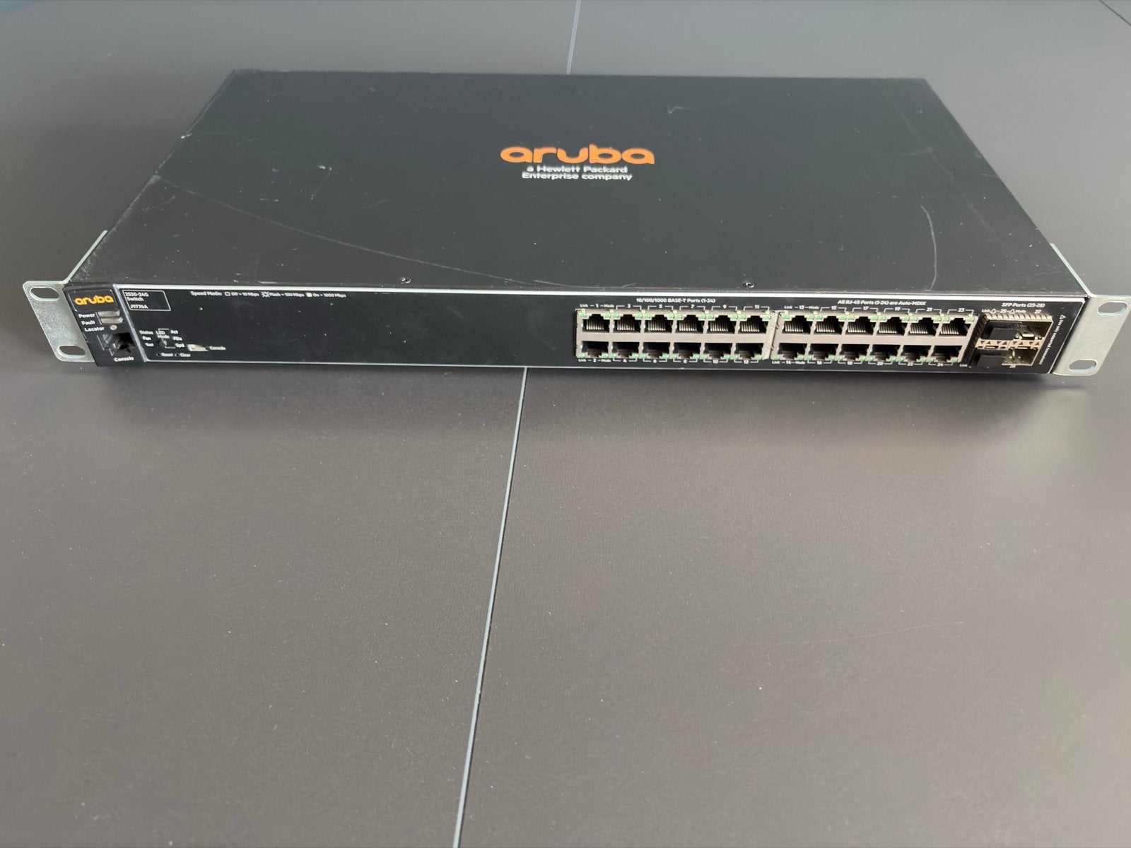 Netwerkbundel: HPE Aruba Switch, TP-Link Powerline, WiFi Rep, Computers en Software, Netwerk switches, Ophalen of Verzenden, Gebruikt