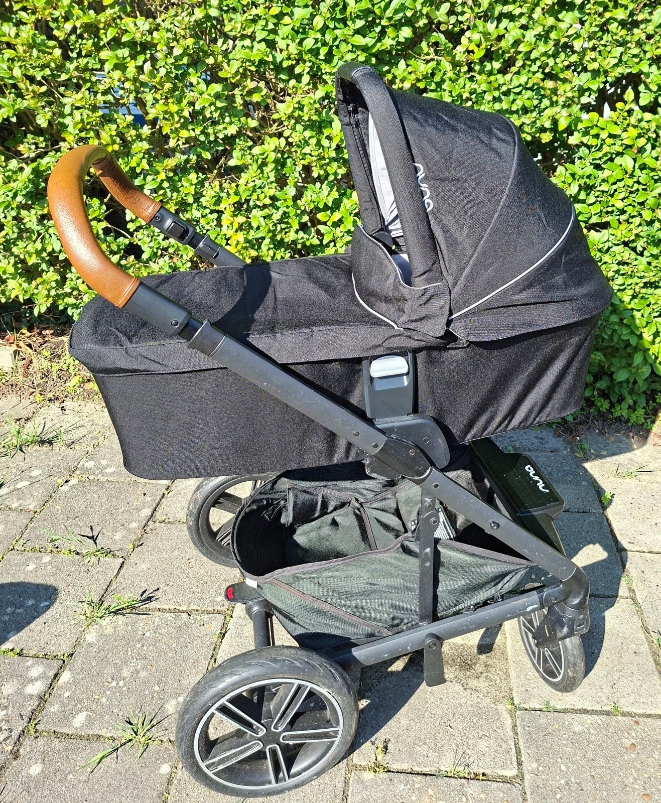 Nuna kinderwagen met autostoeltje en reiswieg, Gebruikt, Met autostoeltje, Combiwagen, Ophalen
