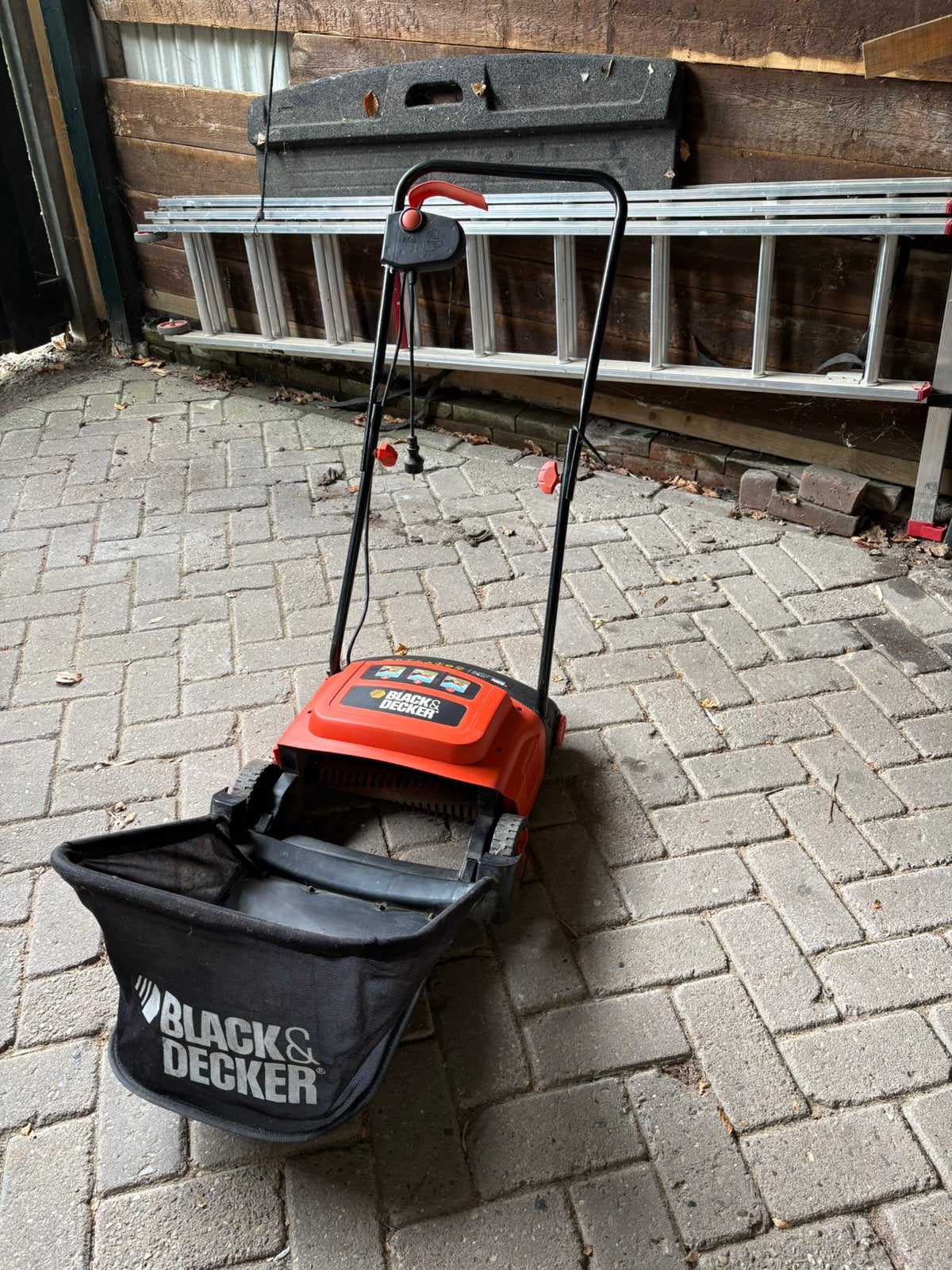 Verticuteerder, Ophalen, Zo goed als nieuw