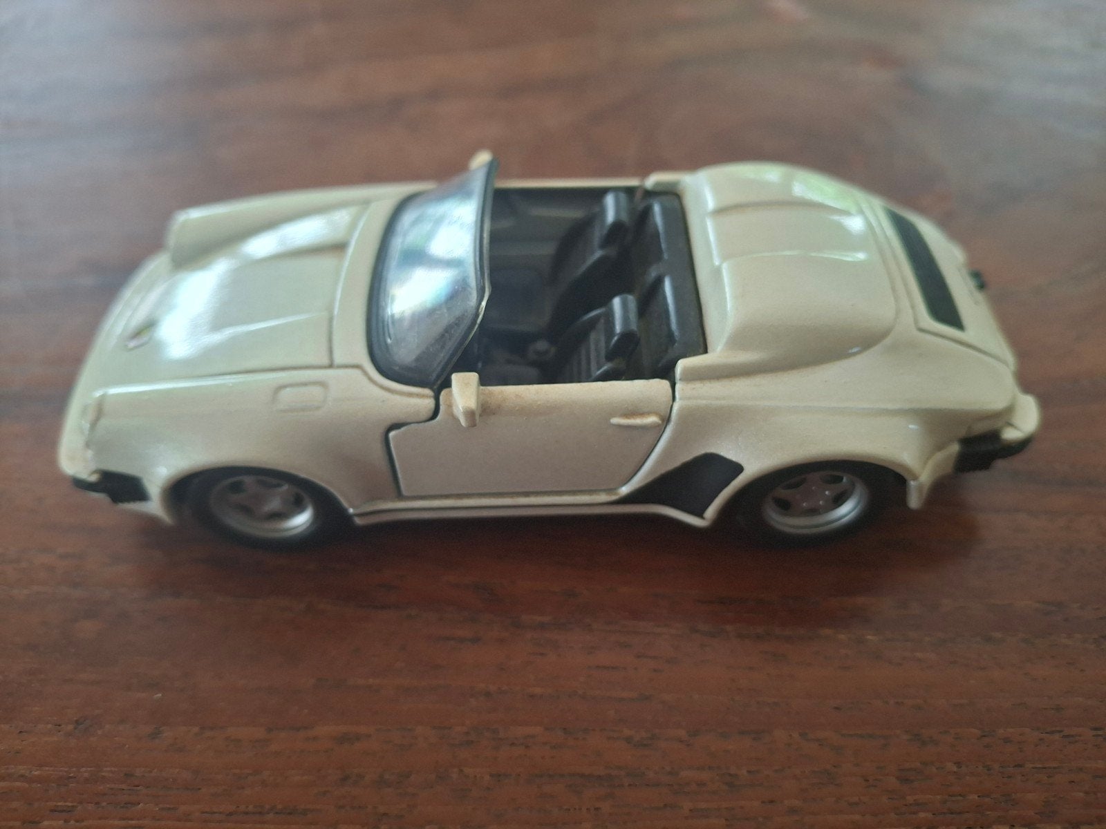 Maisto Shell Porsche 911 Speedster schaalmodel, Ophalen of Verzenden, Gebruikt