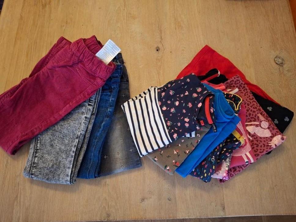 Leuk kledingpakket maat 122, Kinderen en Baby's, Kinderkleding | Maat 122, Ophalen of Verzenden, Zo goed als nieuw, Meisje