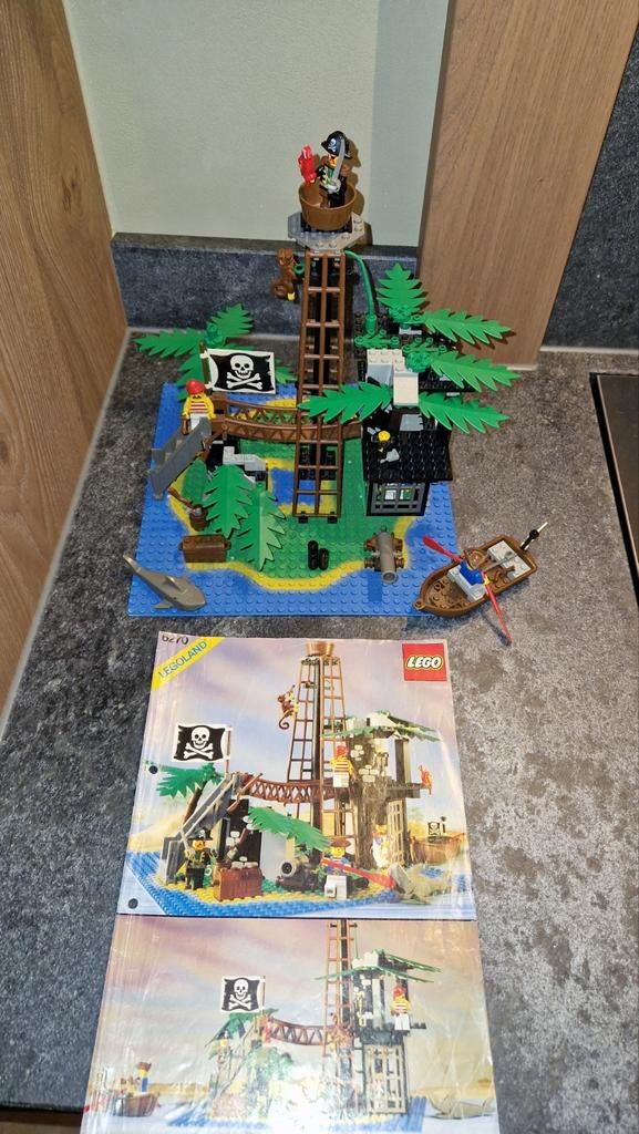 Vintage LEGO Pirates Forbidden Island (6270) 100% Compleet, Kinderen en Baby's, Compleet, Gebruikt, Lego, Complete set