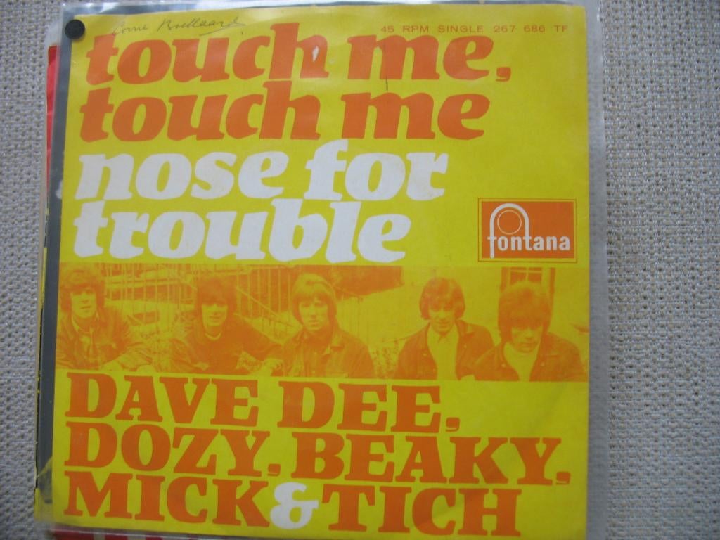 DDDBM&T - Touch me, Ophalen of Verzenden, Gebruikt, Pop