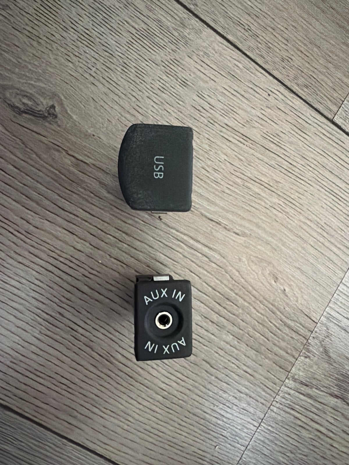 VW Polo 6R/6C USB en AUX aansluiting origineel, Auto-onderdelen, Ophalen of Verzenden, Gebruikt, Volkswagen