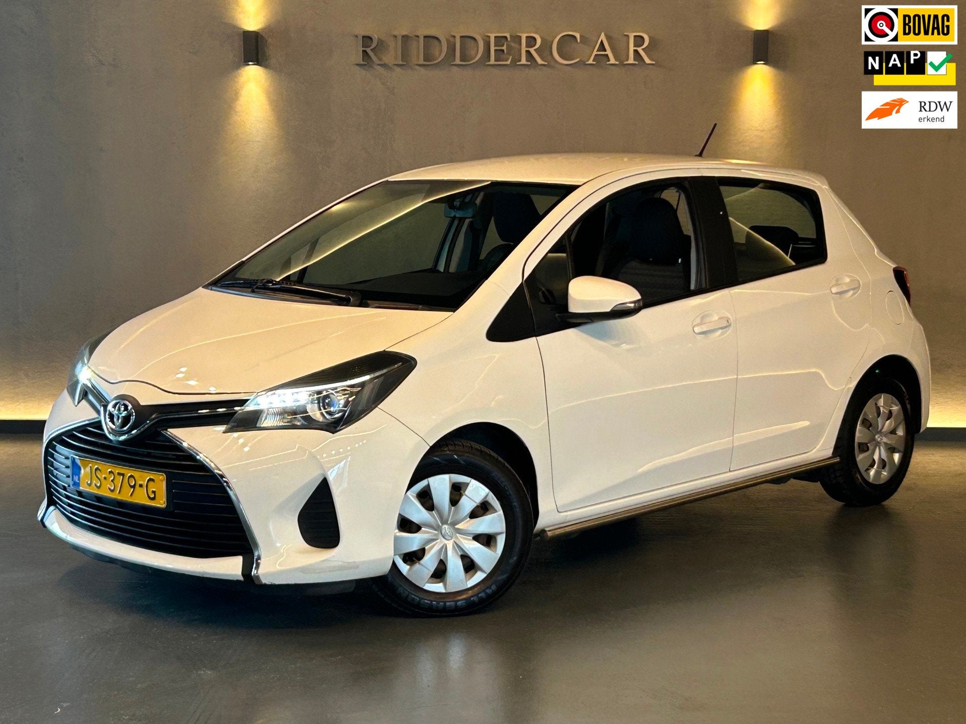 Toyota Yaris 1.0 VVT-i Aspiration|2E EIG|NAP|BLUETOOTH|AIRCO, Auto's, Voorwielaandrijving, Euro 6, Origineel Nederlands, Handgeschakeld