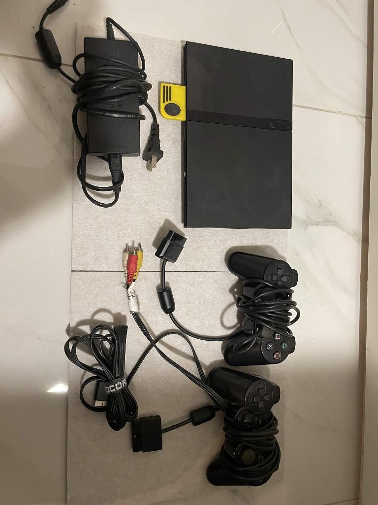 Sony PlayStation 2 Slim NTSC-U/C US Bundle + rare US Games, Zwart, Met games, Met 2 controllers, Ophalen of Verzenden