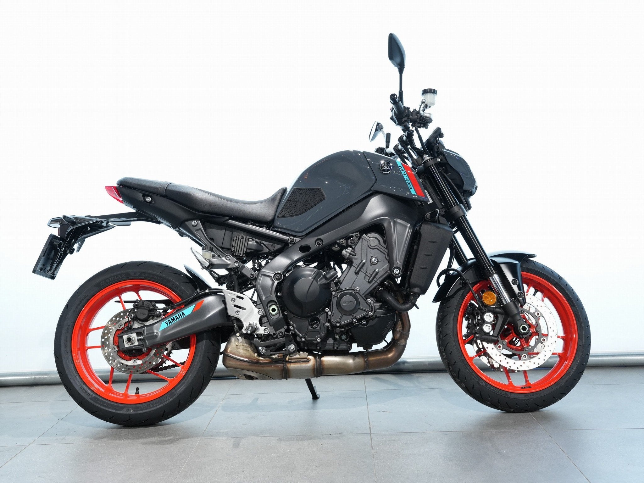 Yamaha MT-09 ABS (bj 2021), Klantenservice@yamaha-motor.nl, Meer dan 35 kW, Koolhovenlaan 101
1119 NC  Schiphol-Rijk, NL, Naked bike