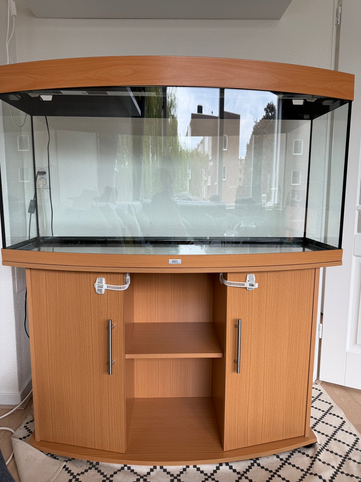 Juwel Aquarium 240L  +JBL filter + aquariumheizer, Ophalen of Verzenden, Zo goed als nieuw, Leeg aquarium
