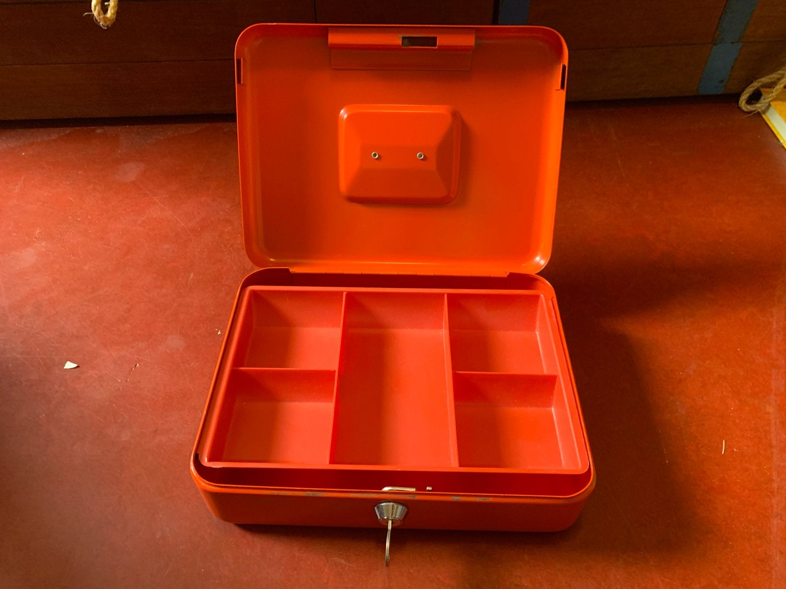 Brabantia Geldkistje Oranje met Sleutel, Ophalen of Verzenden, Gebruikt, Metaal of Blik, Overige thema's