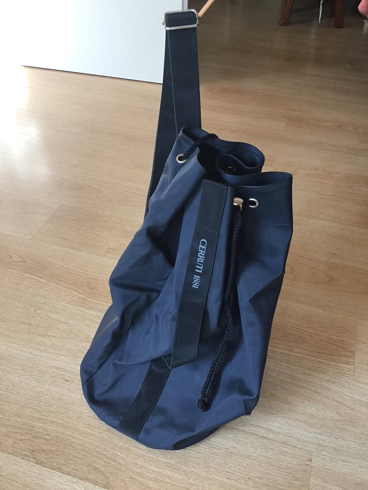 Cerruti 1881 schoudertas - Zo goed als nieuw, 40 tot 60 cm, 20 tot 30 cm, Zwart, Ophalen of Verzenden