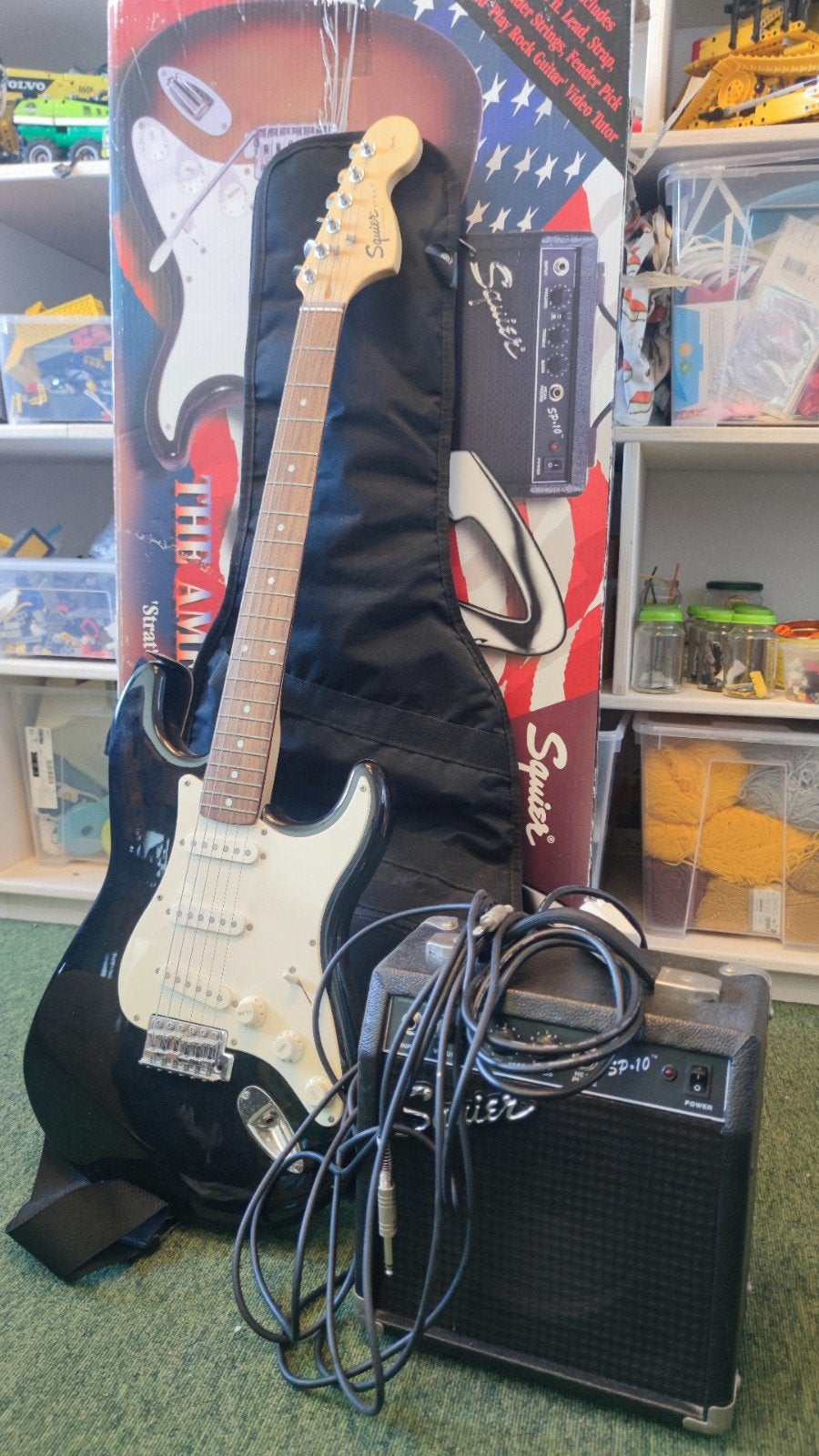 Fender Squier Strat elektrische gitaar met SP-10 versterker, Ophalen, Fender, Gebruikt, Met versterker